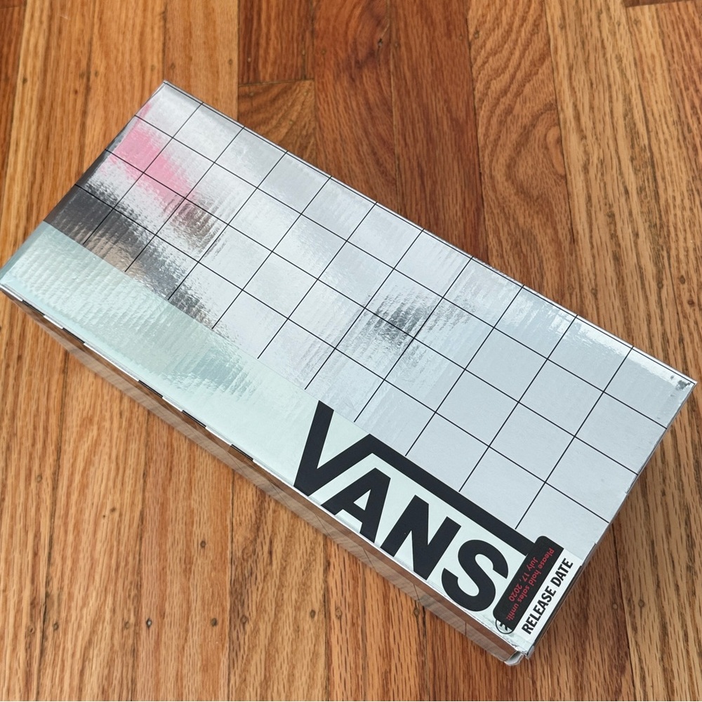 Vans x MoMa Jackson Pollock Authentic Sneaker - Picture 9 of 9